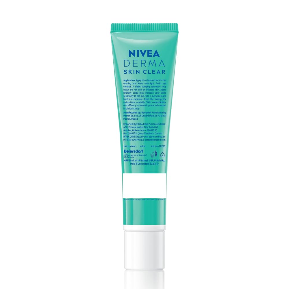 NIVEA Derma Skin Clear Night Exfoliator Leave-On Facial Care with Glycolic Acid, Salicylic Acid and Niacinamide, Lightweight Evening Skincare Formula, Dermatologically Tested Face Treatment, 40 ml
