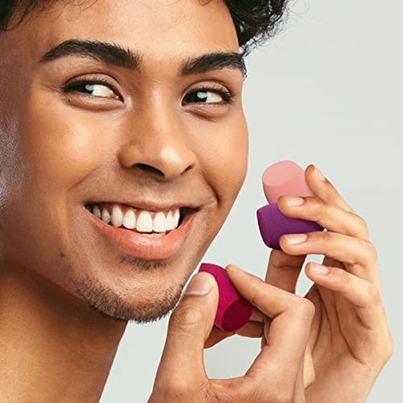 Real Techniques Mini Miracle Complexion Sponge 4 Pack, Small Makeup Blending Sponges, For Foundation & Concealer, Mini Size for Under Eyes & Touch-Ups, Travel Friendly, Stocking Stuffer, Latex-Free