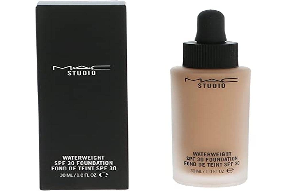 MAC Studio Waterweight Spf 30 Foundation NC15 by M.A.C