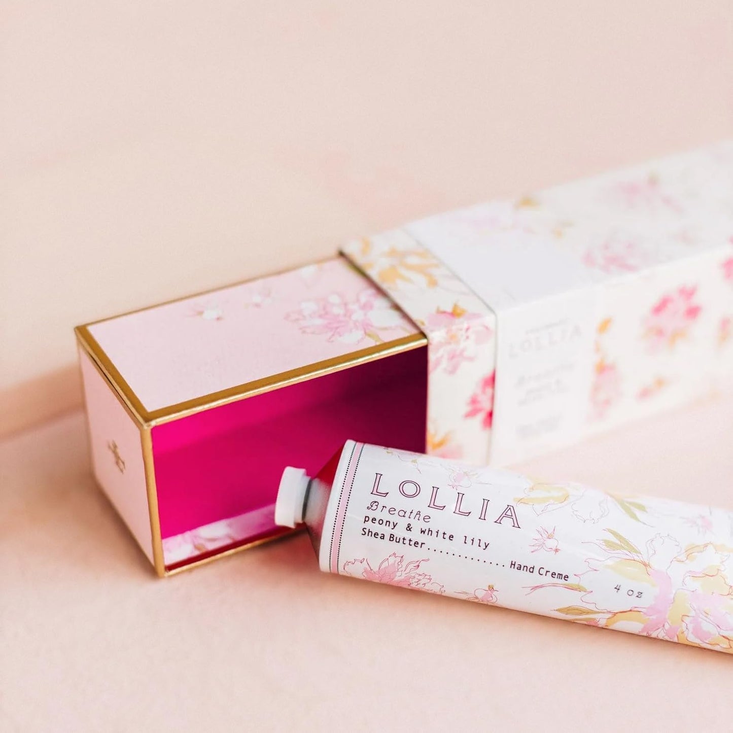 LOLLIA Dream Handcreme | Fragrant, Moisturizing Coveted Hand Lotion | Lightweight and Quick Absorbing | Finest Ingredients Including Shea Butter | 4 oz / 113 g