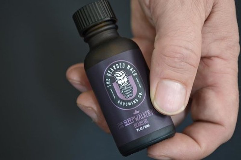 The Bearded Mack Grooming Co Beard Oil - Sleepwalker Mack - Lavender & Vanilla - Softens Beard, Removes Beard Itch & Promotes Healthy Beard Growth, 1 oz