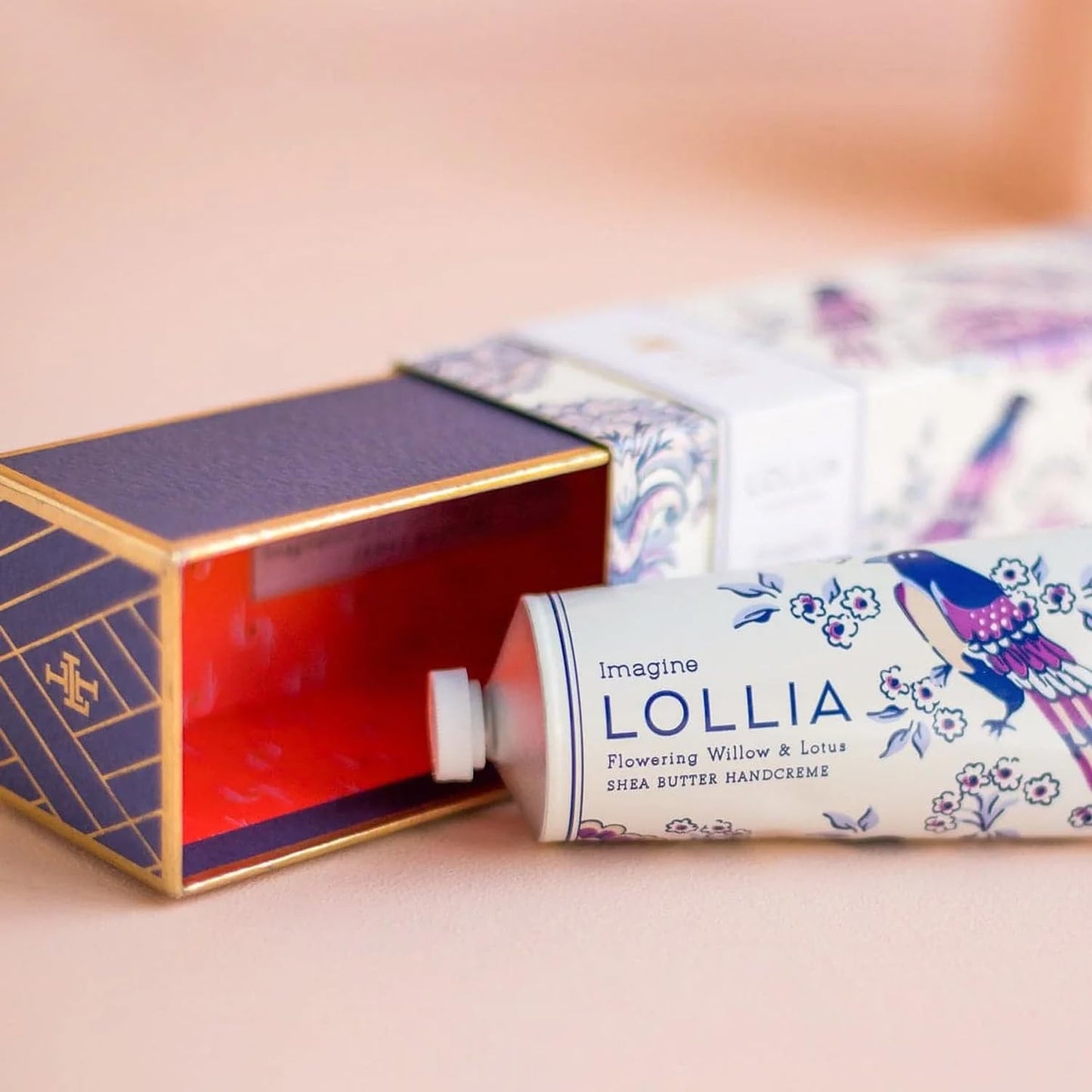 LOLLIA Dream Handcreme | Fragrant, Moisturizing Coveted Hand Lotion | Lightweight and Quick Absorbing | Finest Ingredients Including Shea Butter | 4 oz / 113 g