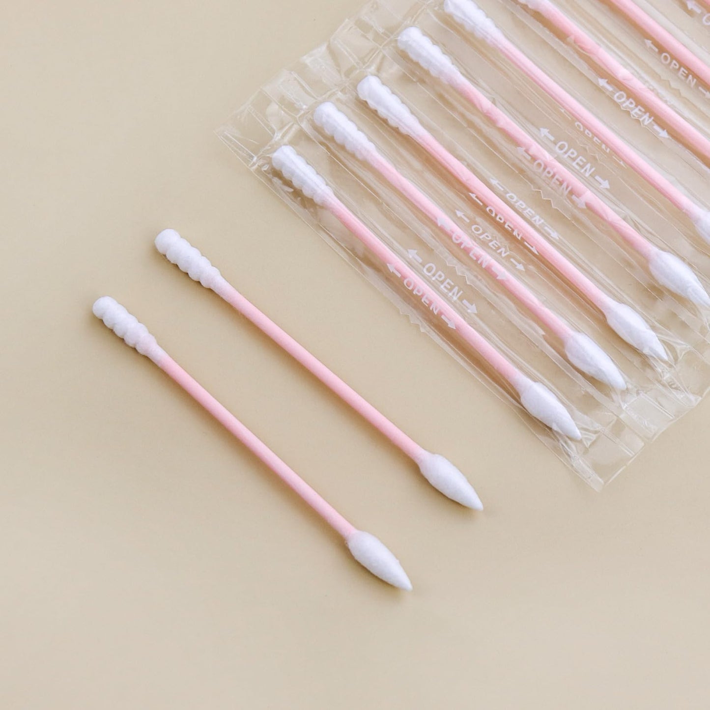300 Count Cotton Swabs Individually Wrapped, Travel Cotton Swabs, Cotton Stick, Spiral Pointed Cotton Swab, Round Tip Cotton Swab, Individually Wrapped Double Tipped Cotton Swabs for Ear,Makeup