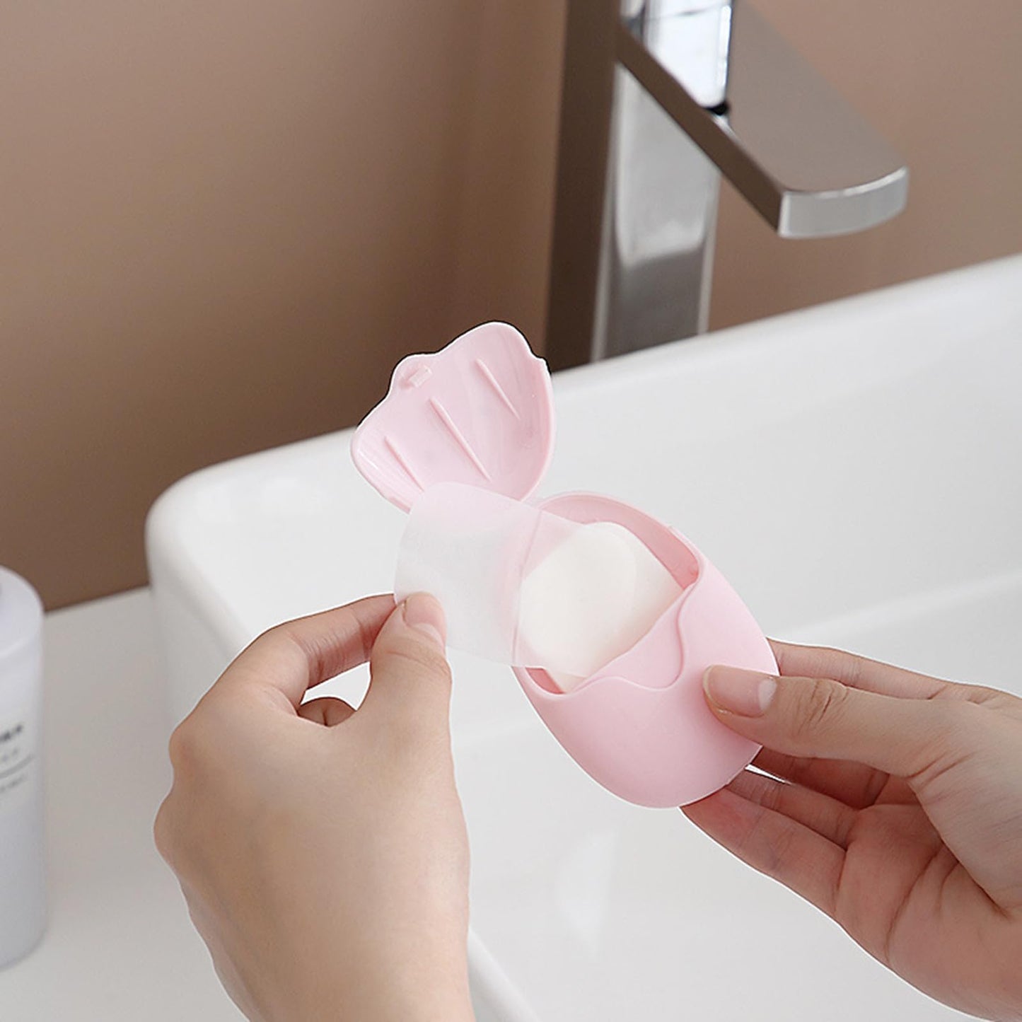 FGDTREE 150pcs Disposables Travel Soap Sheets Paper Washing Hand Clean Scented Slices Bath Hand Body Soaps for Outdoor Foaming Hand Wash