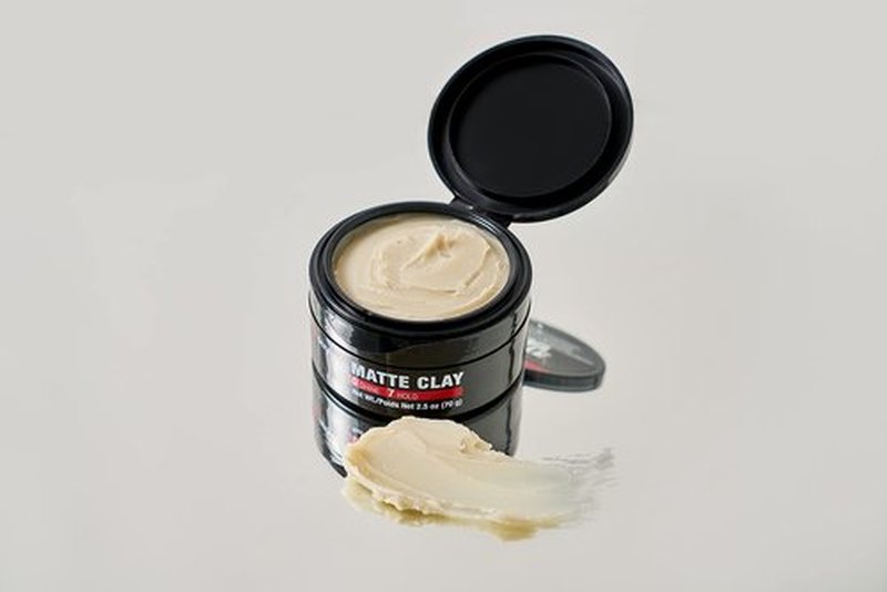 SexyHair Style Matte Clay Matte Texturizing Clay, 2.5 Oz | Separates, Defines and Molds | Helps Tame Unruly Ends | Washes Out Easily