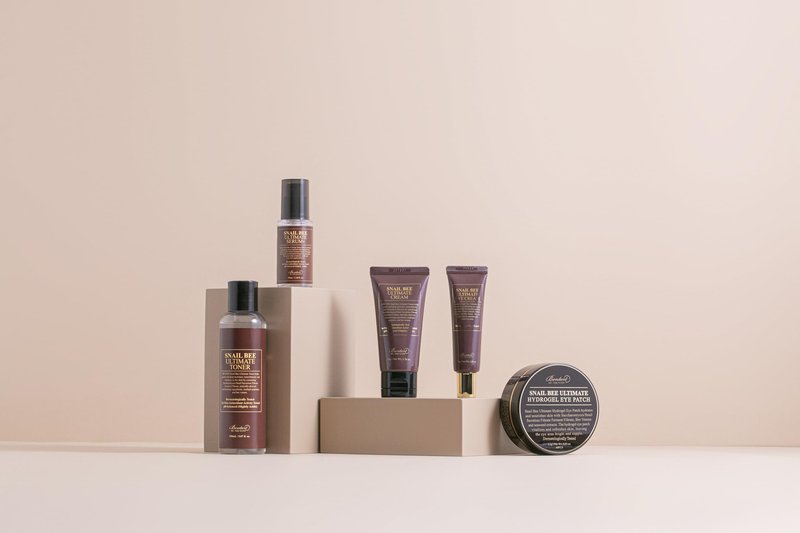 BENTON Snail Bee Ultimate Cream - Anti-Aging Face Moisturizer with Snail Secretion Filtrate & Bee Venom - pH Balanced Firming Face Cream to Smoothen Wrinkles & Lines, Barrier Cream, 1.69oz.