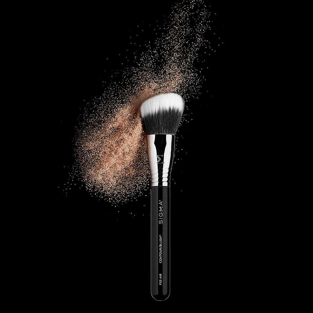 Sigma Beauty F53 Air Contour and Blush Brush – Angled Makeup Brush for Blush & Bronzer, Perfect for Sheer to Medium Coverage, Professional, Streak-Free Application (1 Brush)