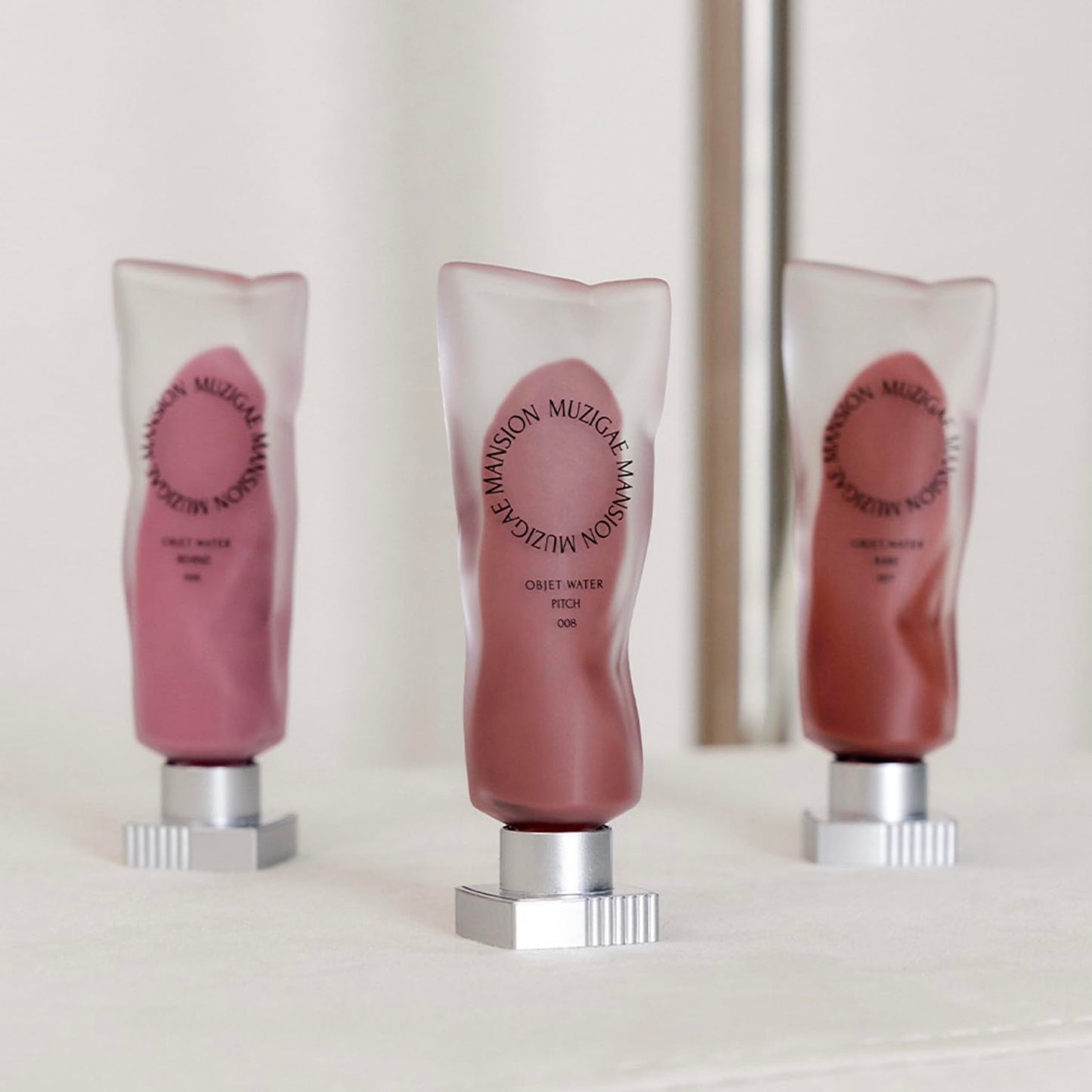 MUZIGAE MANSION Objet Water Lip Stain Matte Lipstick – (Watery to Blurry Tint), Long-Lasting, Hydrating, Waterproof Wear – K-Beauty Liquid Lipstick for Women, Bold Red Tinted Gloss (008 PITCH)