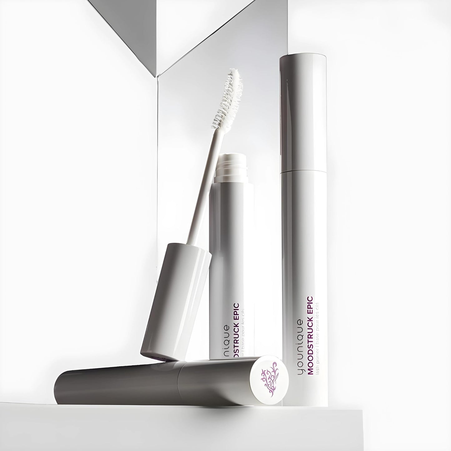 Younique MOODSTRUCK EPIC Lash Primer | 10mL | White Lash Primer for Mascara | Curling and Lengthening | Lash Lift | Mascara Makeup Primer | Separates Lashes and Boosts Lash Look