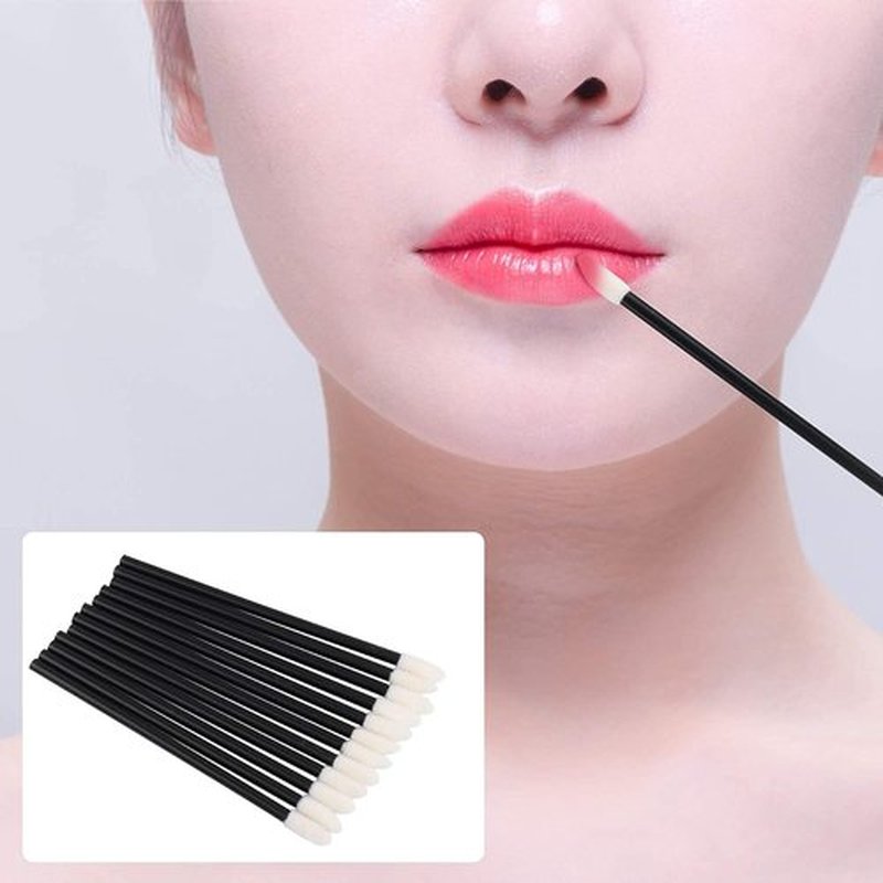 Mooerca 640PCS Disposable Lip Brushes Make Up Brush Lipstick Applicators Wands Makeup Applicators Brushes Lip gloss Applicators Tester Wands Tool Kits Makeup Beauty Tool Kits Black