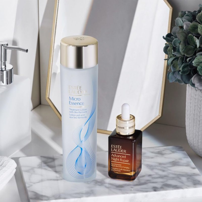 Estée Lauder Micro Essence Treatment Lotion with Bio-Ferment | Toner for Face | Skin Barrier Repair, 13.5 Fl Oz