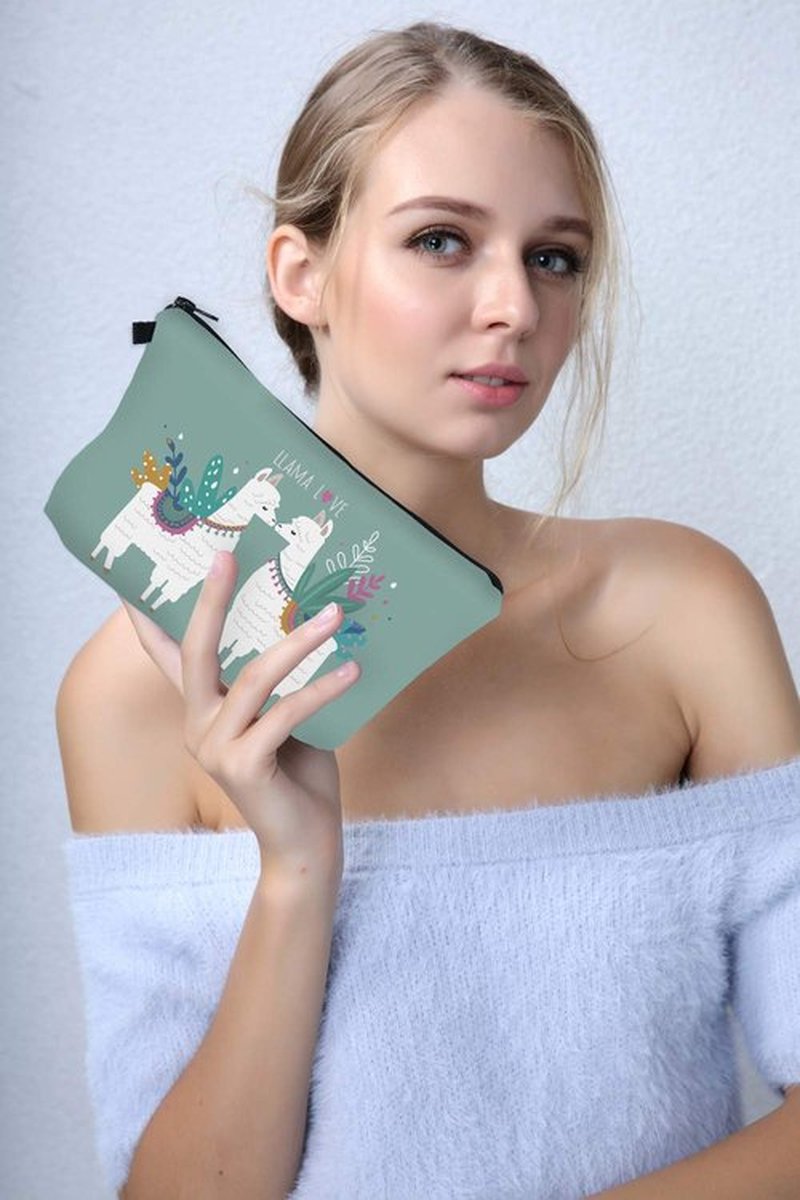 LOOMILOO Water Resistant Cute Small Makeup Bag, Nice Printing Cosmetic Bags Travelling case (llama gifts 51434)