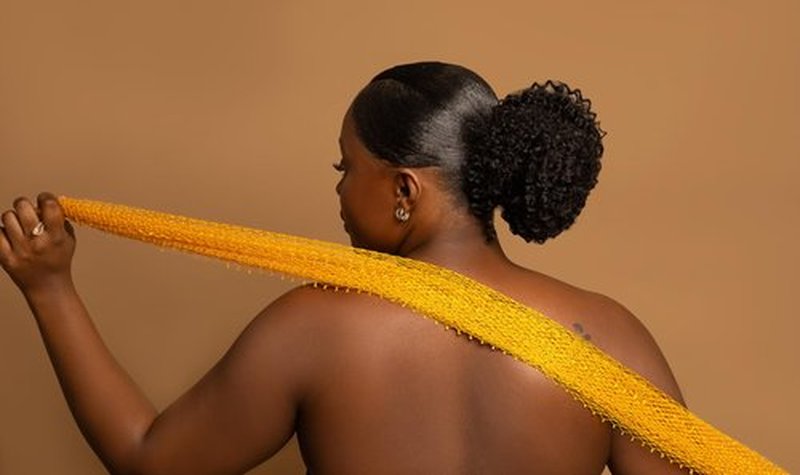 Bellanomi African Exfoliating Net Sponge Authentic Ethically Sourced from Nigeria 45 inch Long (Lemon)