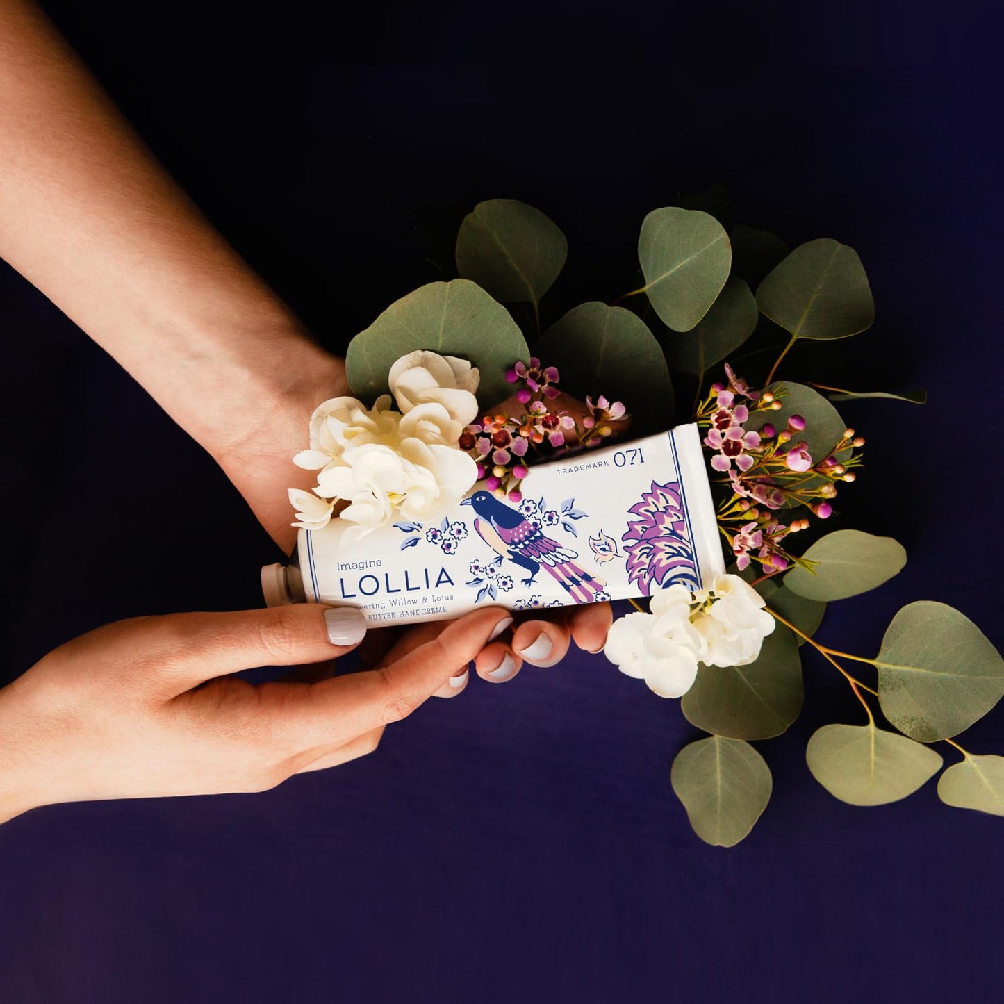LOLLIA Dream Handcreme | Fragrant, Moisturizing Coveted Hand Lotion | Lightweight and Quick Absorbing | Finest Ingredients Including Shea Butter | 4 oz / 113 g