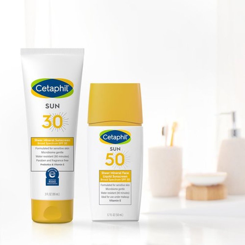CETAPHIL Sheer Mineral Sunscreen Lotion for Face & Body, 3 fl oz, 100% Mineral Sunscreen: Zinc Oxide & Titanium Dioxide, Broad Spectrum SPF 30, For Sensitive Skin