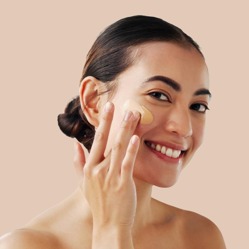 Photozyme BeyondBloc Chemfree Broad Spectrum SPF 30 Tinted - Light Coverage Sunscreen - Anti-Aging and Hydrating - for All Skin Types and Post Procedure Skin - with Titanium Dioxide 10.20%, Zinc Oxide