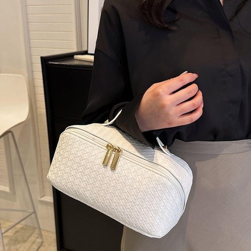 Large Capacity Makeup Bag, Cosmetic Bag Leather Woven Cosmetic Travel Bag Roomy Double Layer Makeup Bags for Women Makeup Pouch Portable Zipper Bags (White)