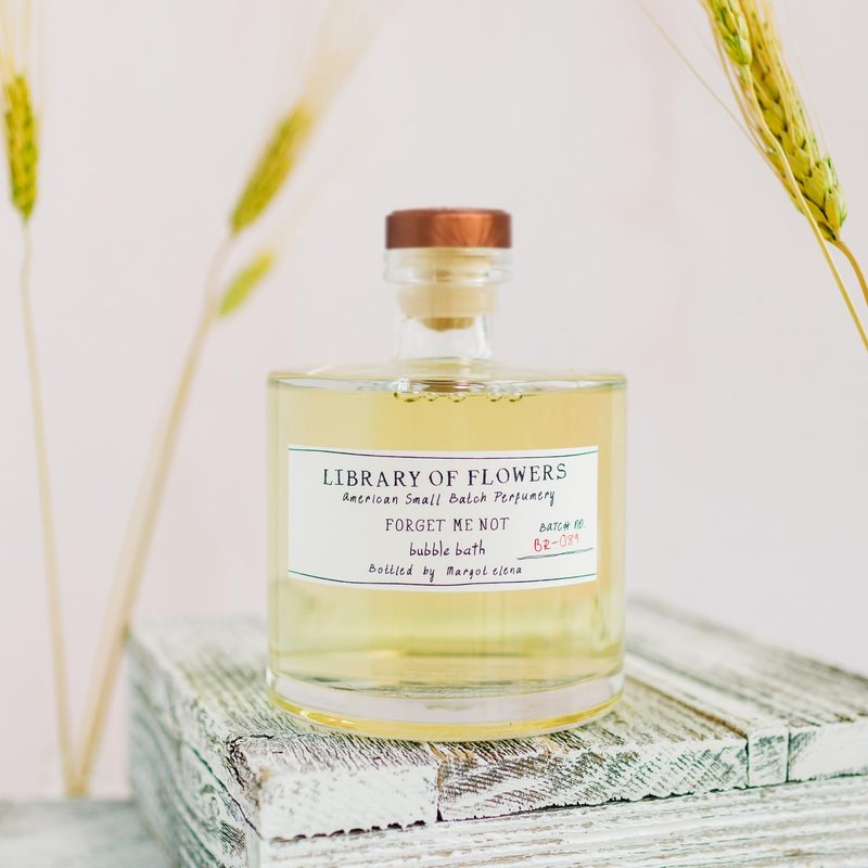 Library of Flowers Forget Me Not Bubble Bath, Osmanthus, Rice Powder & White Orchid Storied Fragrance, 17 fl. oz. Luxury Hydrating Bubbling Soap, Richly Scented Bath and Body Product