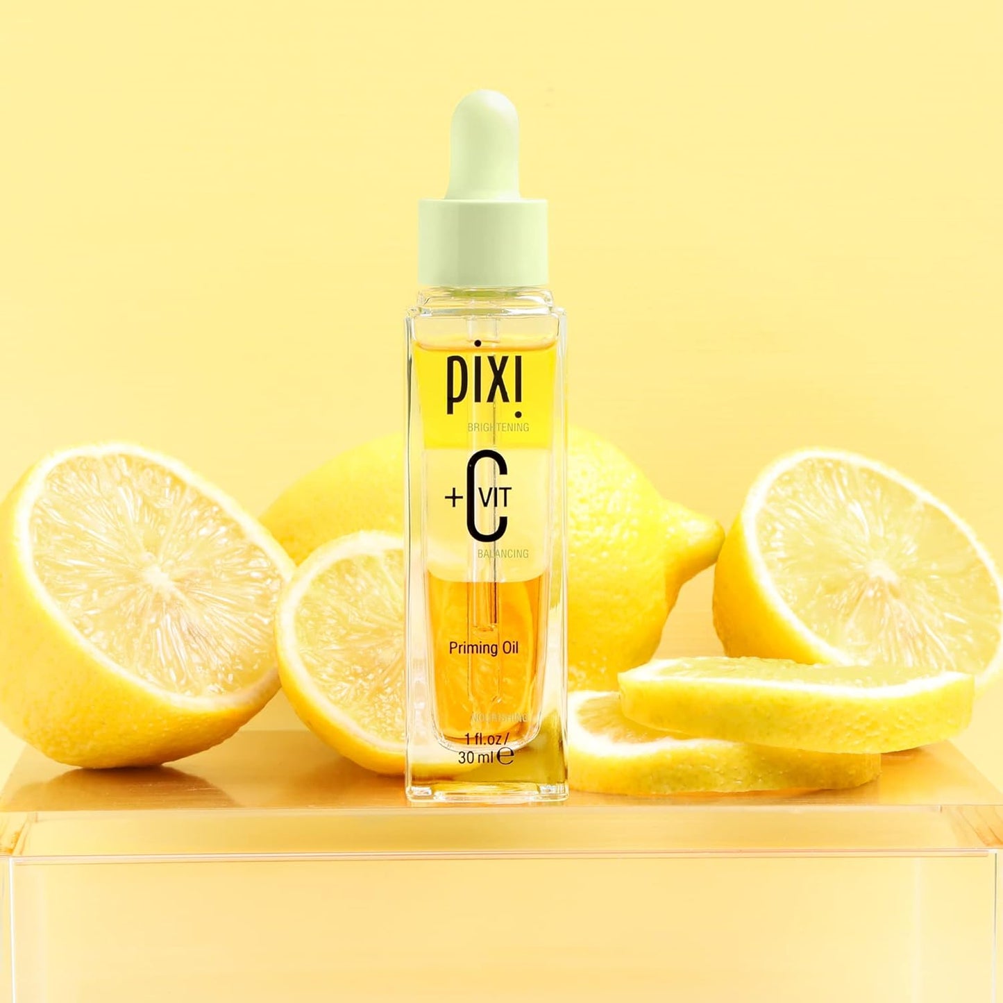 Pixi Beauty +C Vit Priming Oil | Nourishing Vitamin C Facial Oil Energizes & Balances Skin | Creates A Flawless Makeup Base | 1.00 Fl Oz