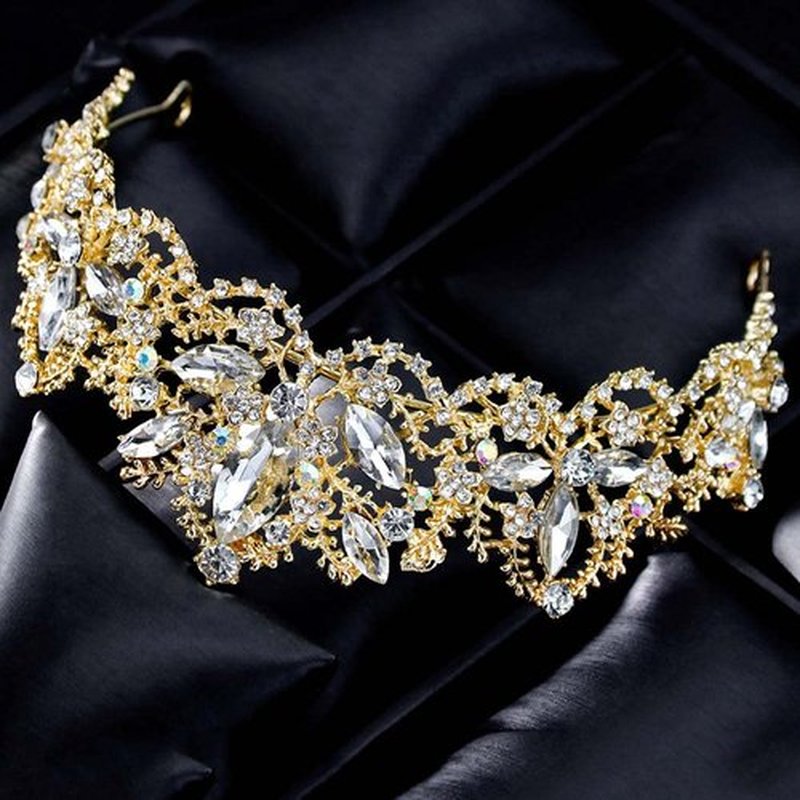 Yovic Baroque Gold Wedding Crown Sparkly Rhinestone Bride Crowns and Tiaras Prom Crystal Bridal Hair Accessories for Women and Girls (Gold)