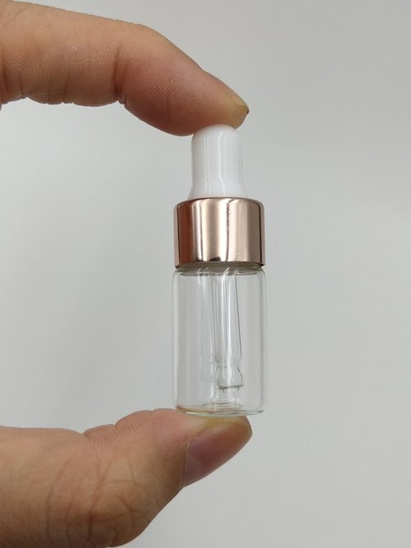 YYNGJCK 15Packs Sample Glass Dropper Bottles for Essential Oils, Mini Glass Vials Perfume Aromatherapy Cosmetic Liquid Containers With Glass Eye Dropper (3ml)