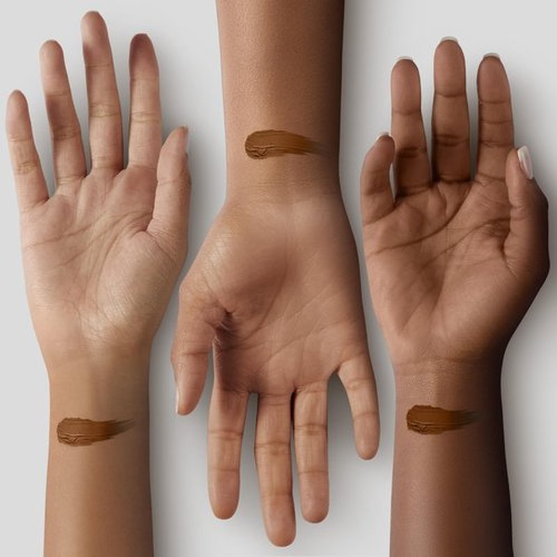 NARS Light Reflecting Foundation - Advanced Makeup-Skincare Hybrid 30ml (Iguacu Deep 3) 1 Ounce (Pack of 1)
