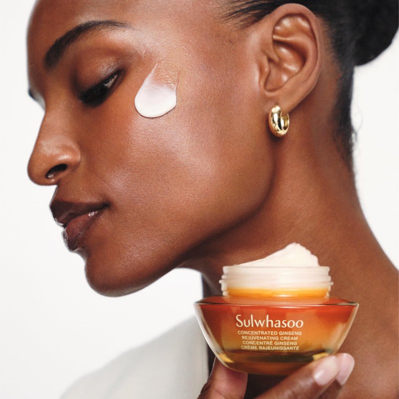 Sulwhasoo First Care Activating Serum Set Holiday 2025- A four-piece gift set featuring First Care Activating Serum, plus a mini cleanser, and anti-aging Concentrated Ginseng Rejuvenating Cream.
