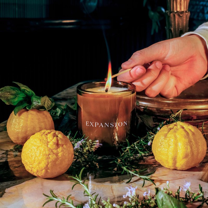 JW Marriott Expansion Candle by Flamingo Estate - Luxury Hotel Fragrance - Holy Basil Leaf, White Lotus Flower, and Rosemary - 55 Hour Burn - 8 oz.