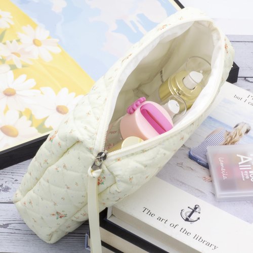 PAZIMIIK Cotton Makeup Bag for Women Large Quilted Travel Cosmetic Pouch Girls' Make Up Organizer,Floral White