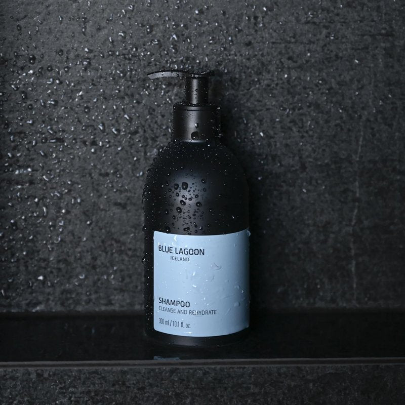 Blue Lagoon Skin Science - Shampoo - Mineral Rich Hydrating Shampoo - Cleanses & Rehydrates Hair - Long Lasting Hydration - Natural Shine - Removes Sebum - 300ML
