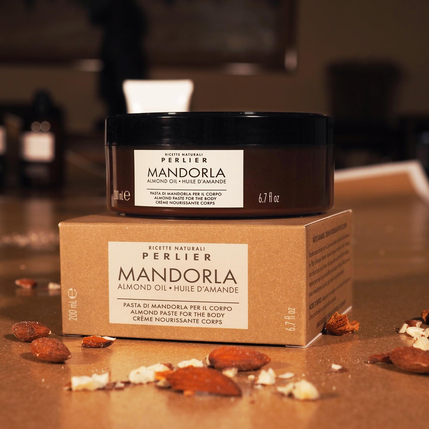 Perlier – Avola Almond Paste & Honey Body Cream, 6.7 fl oz, Rich Nourishing Cream for Sensitive Skin, with Sweet Almond Oil & Organic Honey, Moisturizing, Elasticizing, for Dry/Mature Skin