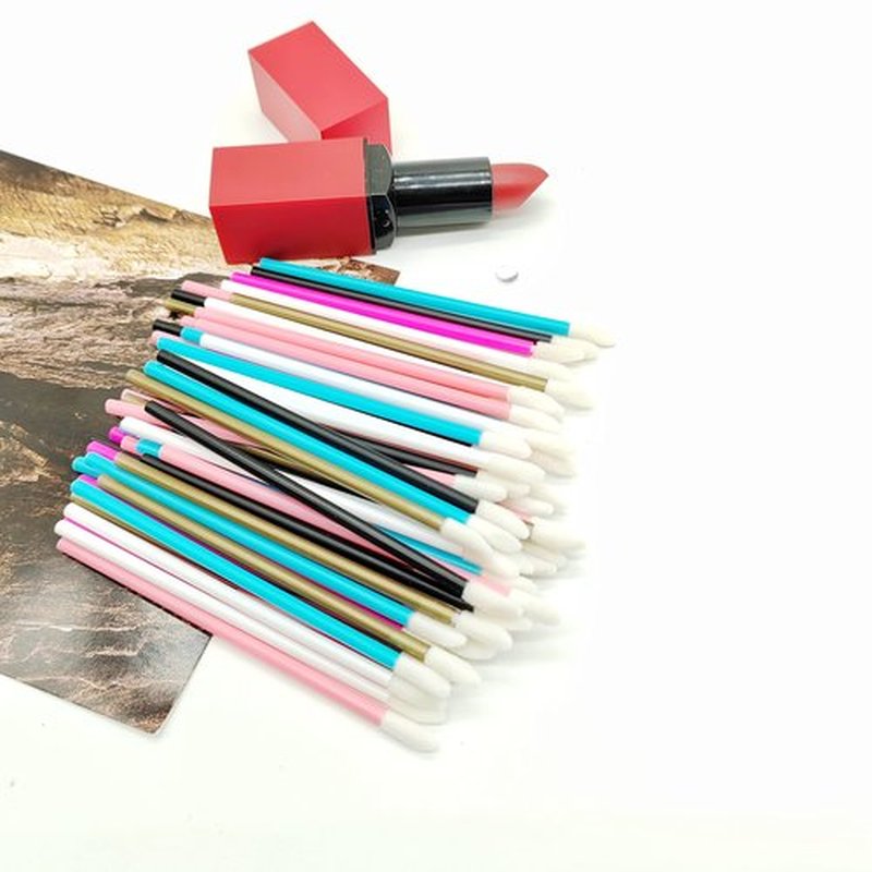 YSAFAI 600 Pieces Lip Brush Disposable Lip Gloss Wands Lipstick Applicator