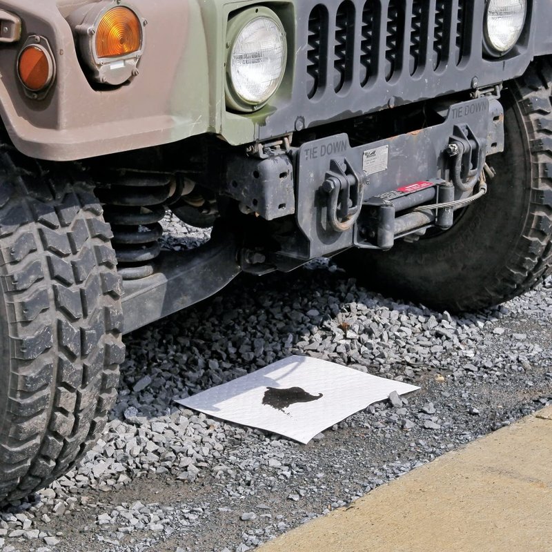 PIG Oil Mat - Oil-Only Absorbent Mat Pad - 200 Pads per Bag - 15" x 20" Pad - Absorbs up to 14 Ounces per Pad - MAT423