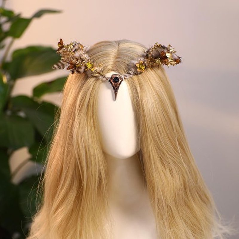 MOSTORY Gold Raven Elf Crown - Handmade Fairy Feather Headpiece Floral Gothic Circlet Elven Tiara with Raven Skull for Women Girls Witch Carnival Renaissance Cosplay