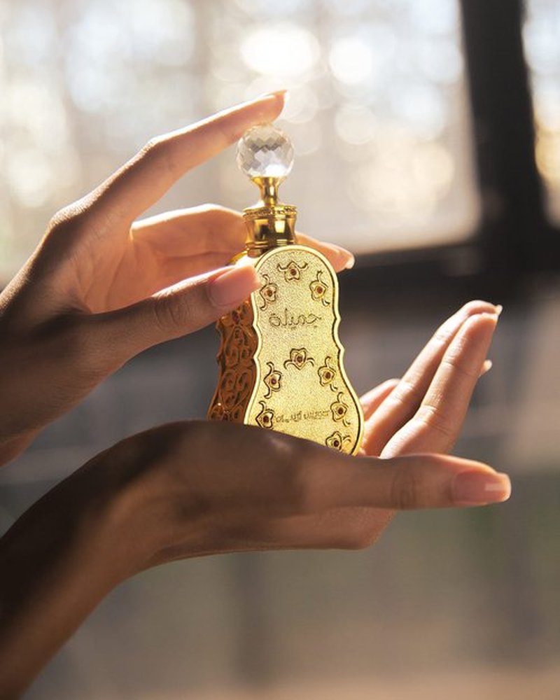 Swiss Arabian Jamila - Luxury Products From Dubai - Long Lasting And Addictive Personal Perfume Oil Fragrance - A Seductive Signature Aroma - 0.5 Oz
