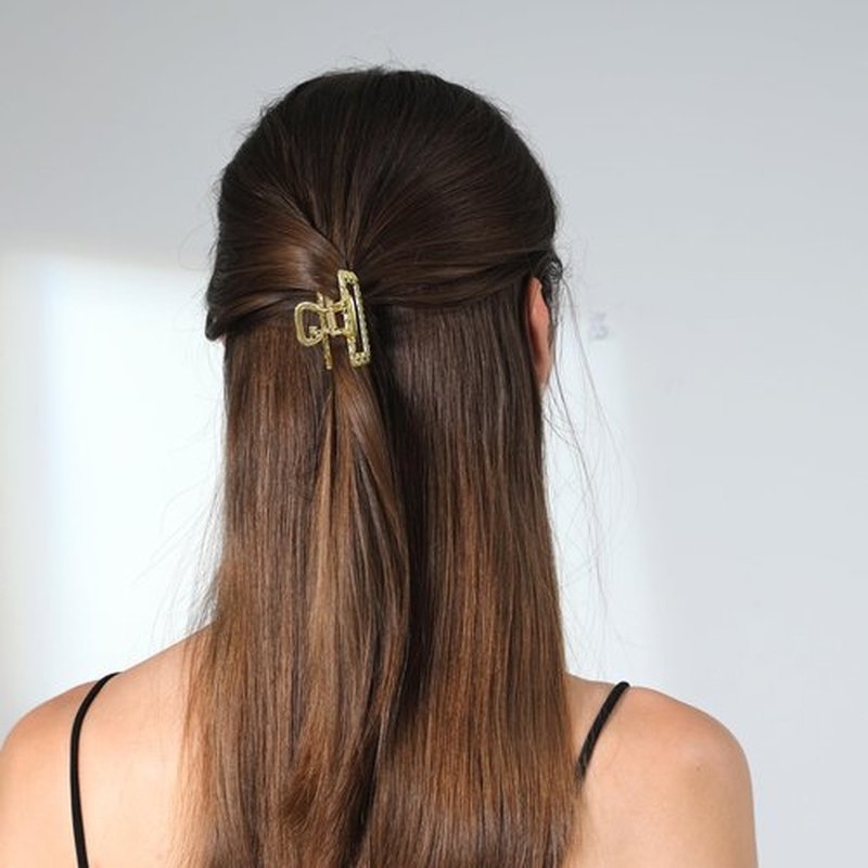 CWJCYTNSN Small Gold Hair Clips, 5PCS Metal Hair Claw Clips for Women Thick Thin Hair, Cute Nonslip Hair Clips Strong Hold Hair Accessories Fashion Gold Jaw Clamps