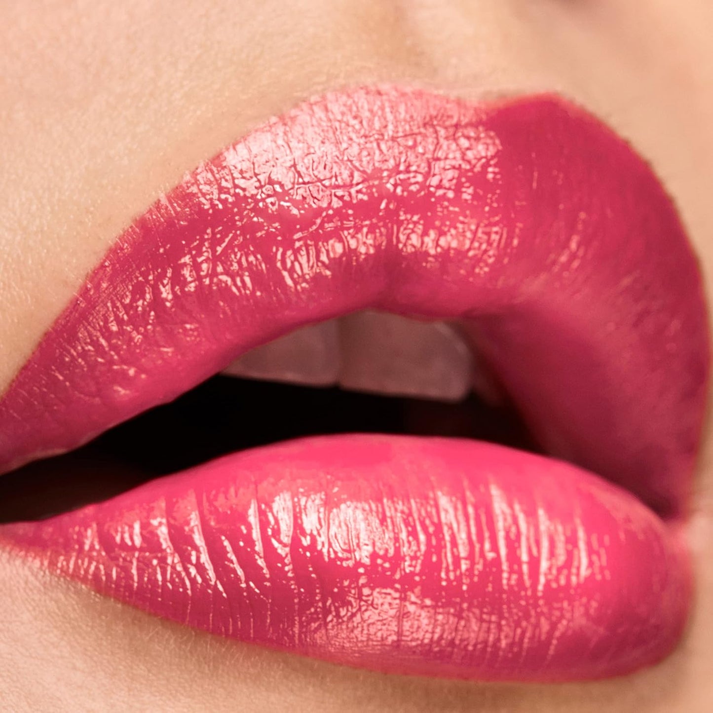 Lipstick by Elizabeth Arden, Lip Color Makeup Enriched with Advanced Ceramide Complex, Vitamin E and Maracuja Oil