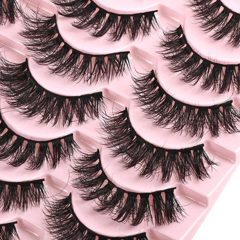 FARRED Wispy Lashes Hybrid Mink Eyelashes 14 Pairs Short Cat Eye Natural Lashes Fluffy False Eyelashes Faux Mink Strip Eye Lashes Pack for Daily Makeup (F18 | 8-14 mm)