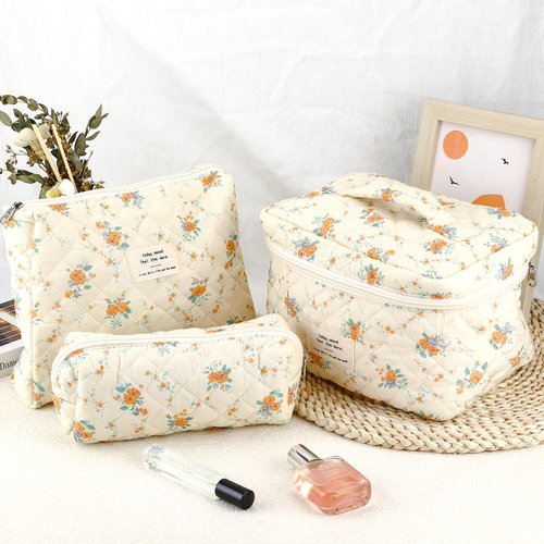 URSKYTOUS 3Pcs Cotton Quilted Makeup Bag for Women Girls Large Small Travel Floral Cosmetic Bags Set Cute Coquette Zipper Makeup Pouch for Purse Aesthetic Cloth Flower Storage Toiletry Bag Organizer