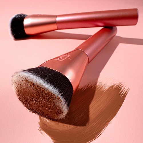 Real Techniques Snatch + Sculpt Contour Makeup Brush, For Liquid & Cream Contour & Bronzer, Flat Top, Oval Head For Blending, Dense Bristles, Stocking Stuffer, Vegan & Cruelty Free, 1 Count