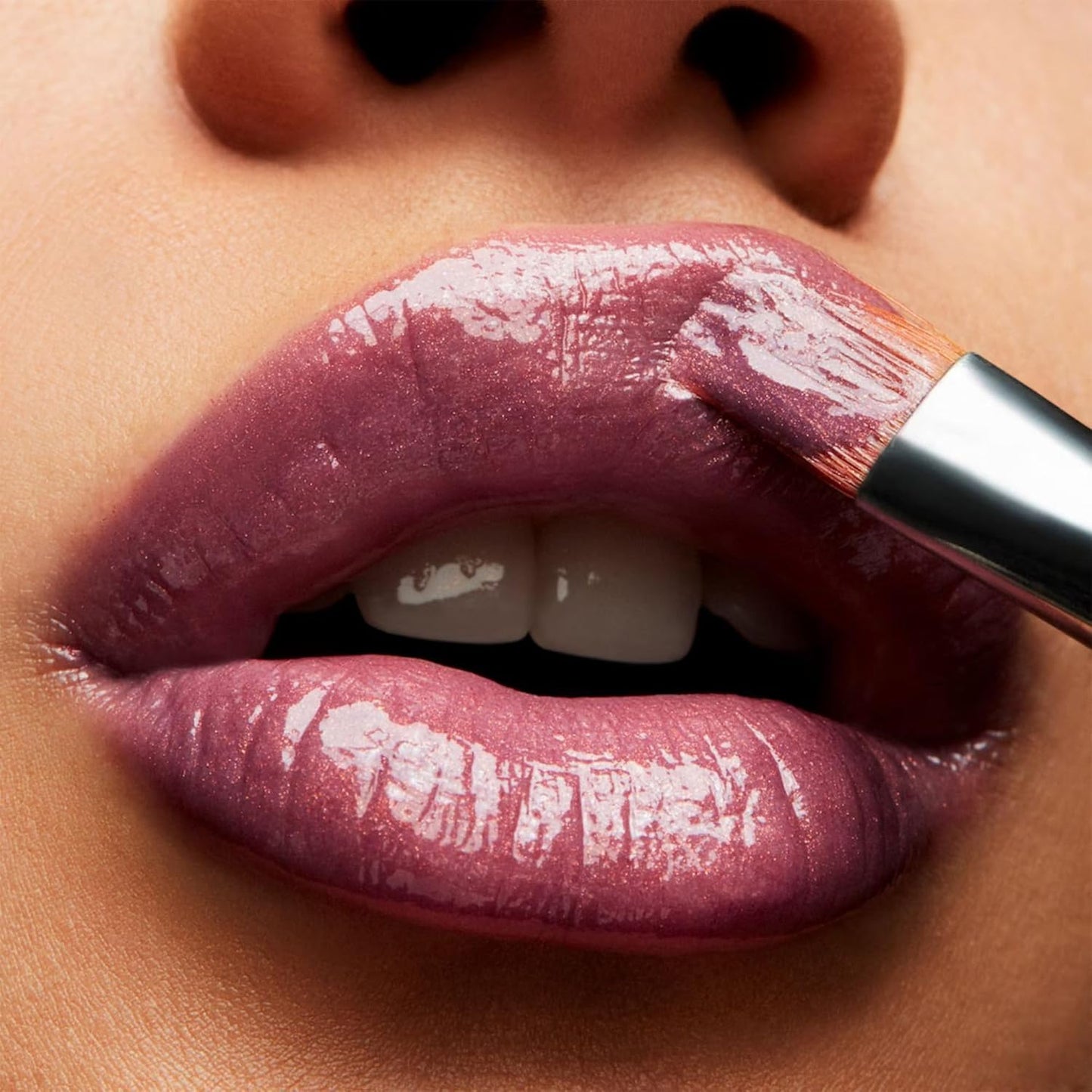 Mac Lipglass - LOVECHILD