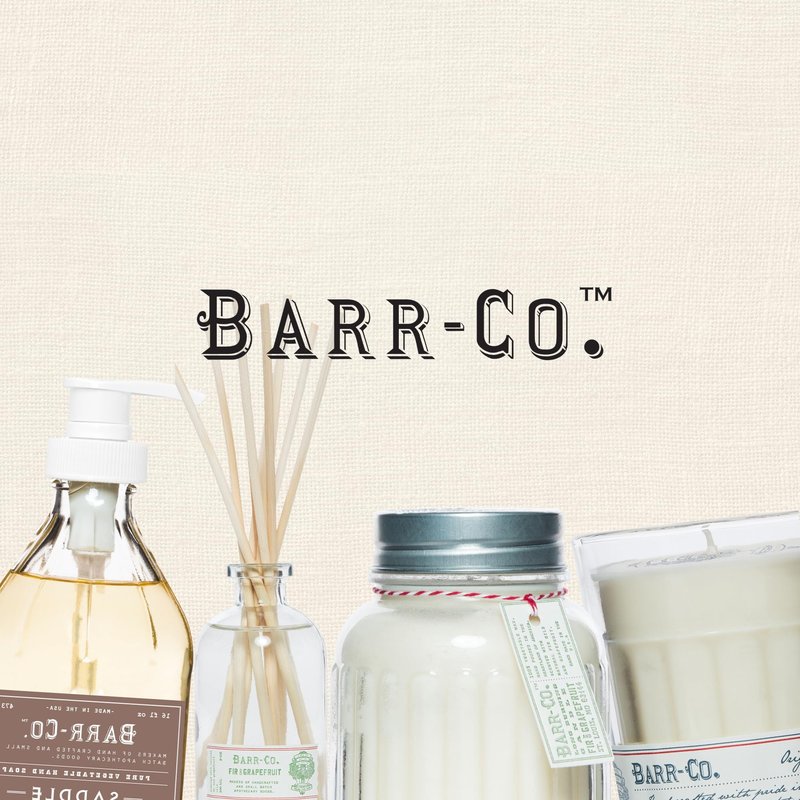 BARR-CO. Original Scent Oatmeal Saddle Triple-Milled Bar Soap, Tranquil Milky Scent with Oat, Vanilla & Vetiver, Shea Moisturizing Soap, All-Natural Soap for Women & Men 10.5 oz