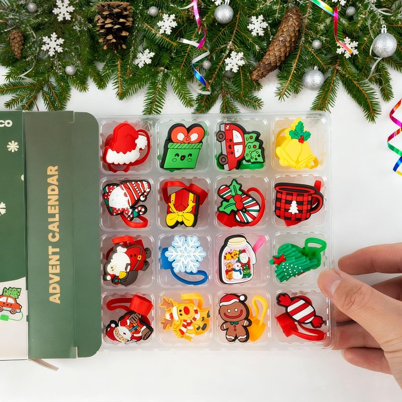 Straw Cover Advent Calendar 2025, Christmas Advent Calendar 2025, 24 Days of Surprises Gifts with 10mm Christmas Theme Straw Topper Caps for Cup 30Oz 40Oz Tumbler Adult Women Kids Teen Girls Boys