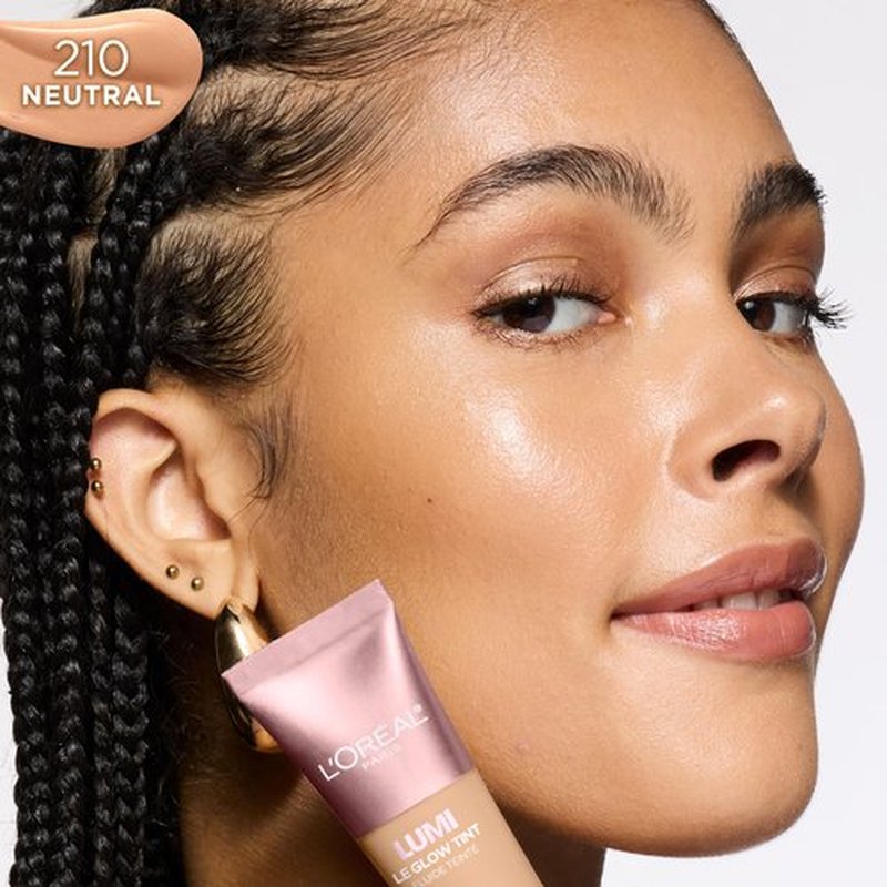 L’Oréal Paris Lumi Le Glow Skin Tint, Lightweight Water-Based Tinted Serum with Foundation-Like Coverage, Glow Illuminator, Neutral 210, 0.85 Fl Oz