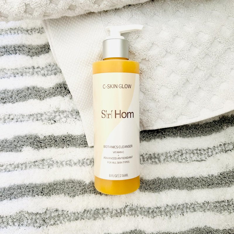 Siri Hom C-Skin Glow Botanic Cleanser with Vitamin C + Advanced Antioxidant