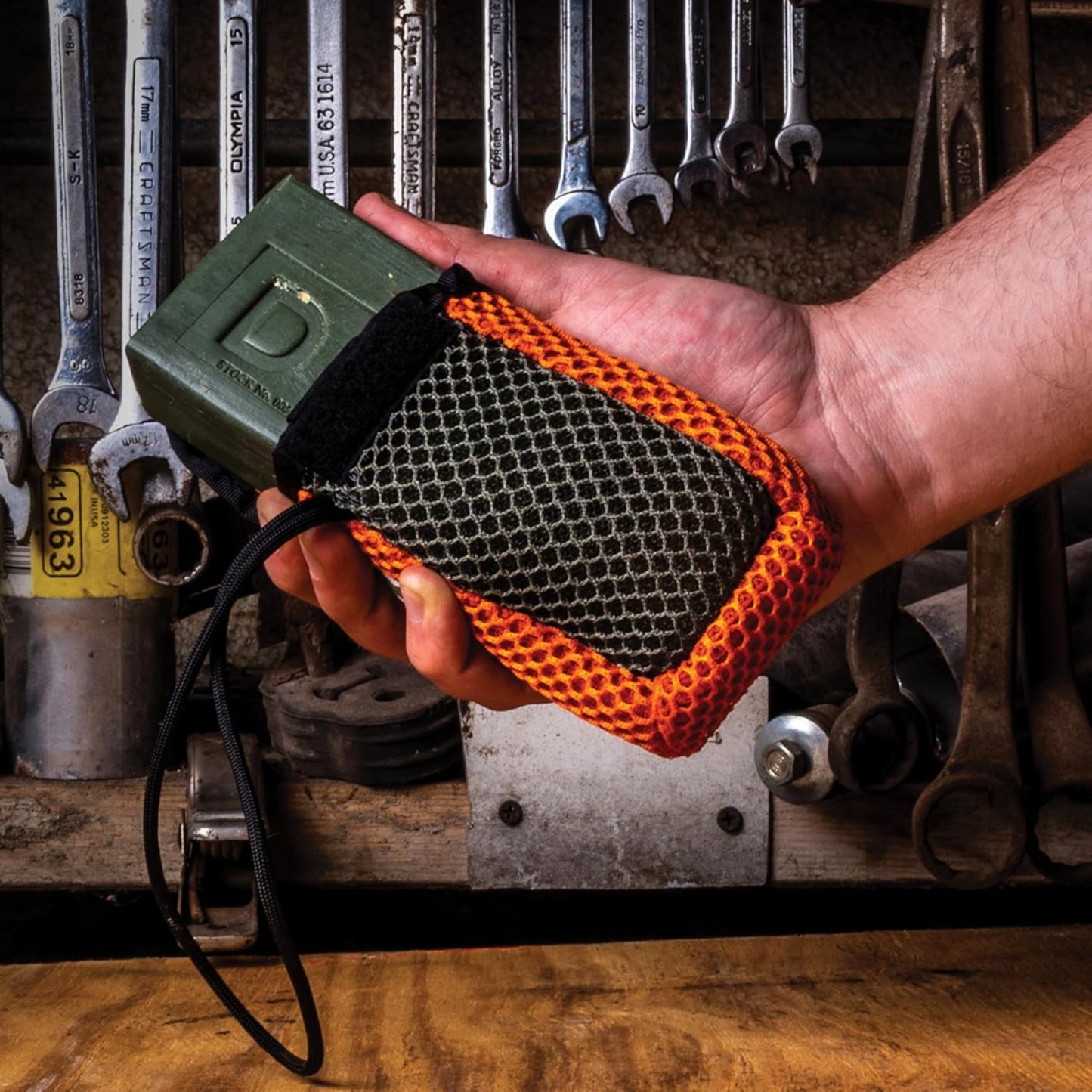 Duke Cannon Soap Bundle Pack - U.S. Military-Grade Pouch with Coarse & Soft Mesh - Tactical Scrubber and Big Brick of Soap (Smells Like Accomplishment)