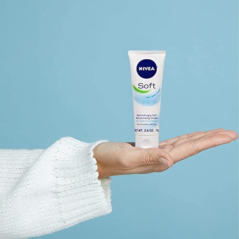 NIVEA Soft Refreshingly Soft Moisturizing Cream, Lightweight Body Moisturizer for Face, Body and Hands, Body Cream Enriched with Jojoba Oil and Vitamin E, 16 Oz Jar