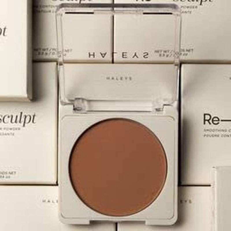 HALEYS Re-sculpt Smoothing Contour Powder (Medium) Lightweight, Non-Caking, Nourishing & Skin-Softening, Infused with Shea Butter & Chamomile Flower Water to Soothe Skin