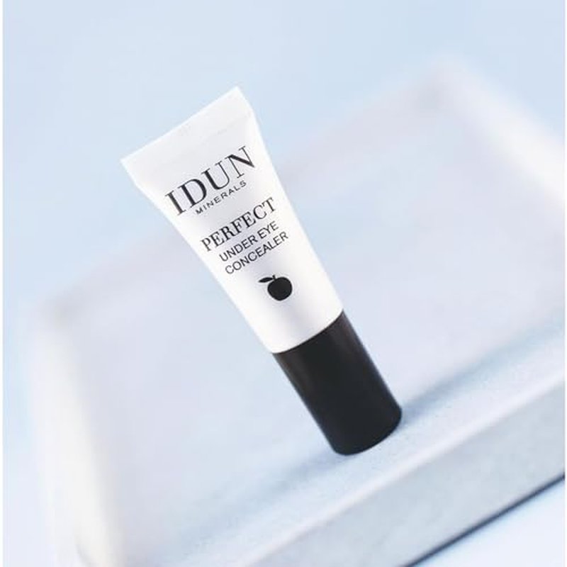 Idun Minerals - Perfect Under Eye Concealer - High Coverage, Creamy Formula - Easily Hides Imperfections - Weightless, Applies Evenly And Smoothly - Safe For Sensitive Eyes - Extra Light - 0.2 Oz