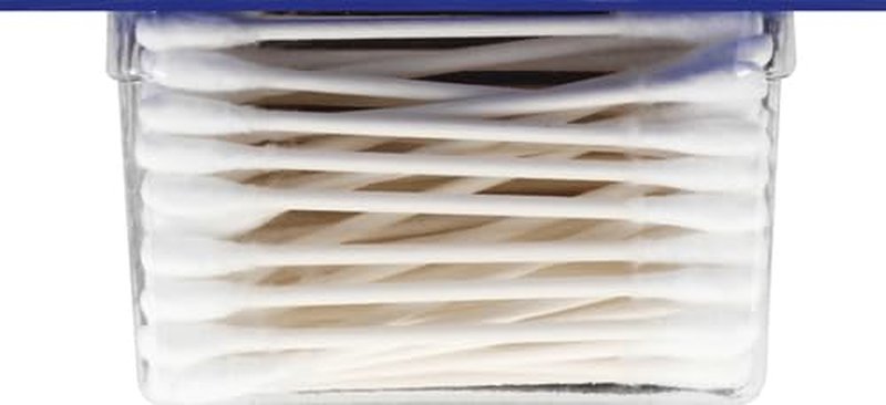 Q-tips Cotton Swabs for Hygiene and Beauty Care Original Cotton Swab Made with 100% Cotton 625 Count, White (Pack of 2)